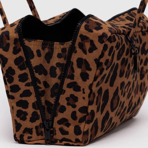 BAGGU | Handbag | Nylon Bowler Bag | Leopard - Picture 8 of 14
